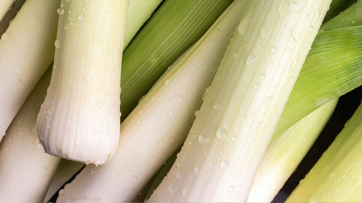 Как чистить лук-порей