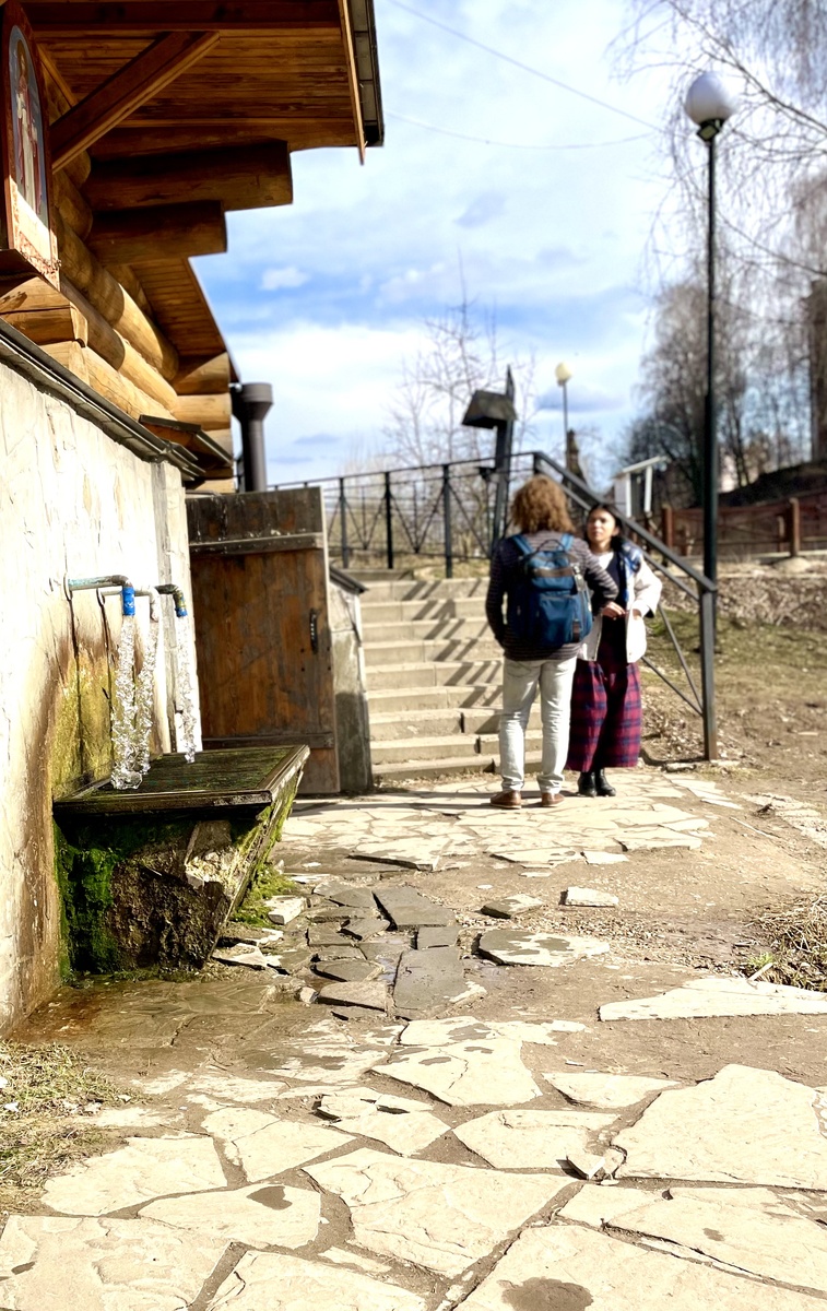 Святой источник возле Черниговского скита