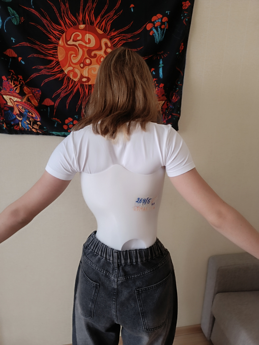 Моя сильная любимка. С её позволения фото только сзади. 