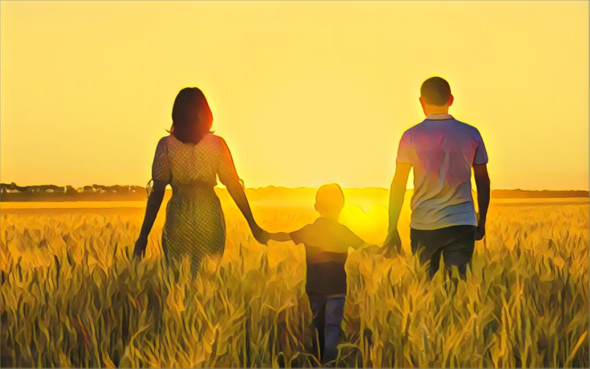 Юля, Витя, и их сын Санька