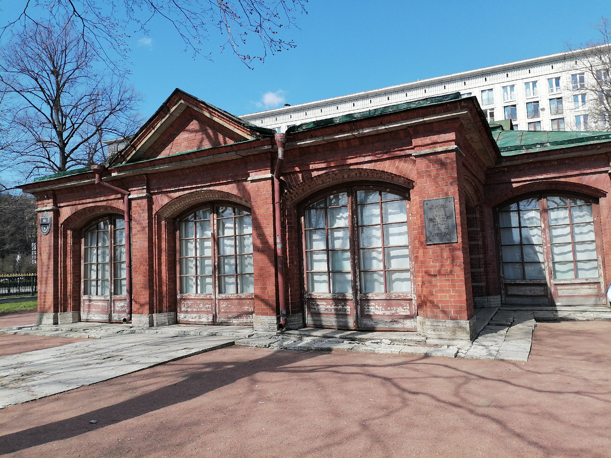 Вид снаружи.