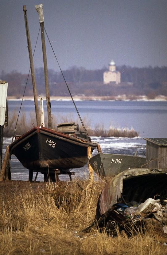 Вид на храм от Юрьева монастыря
Фото: Алексей Паевский, апрель 2005 года