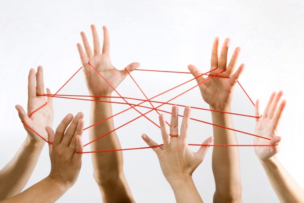 Социальные связи — это ключ к эмоциональному благополучию и активному образу жизни.