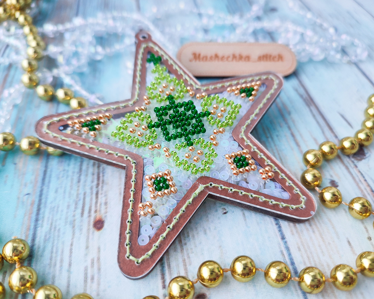 На каждой стороне звезды разный узор. Сторона 2