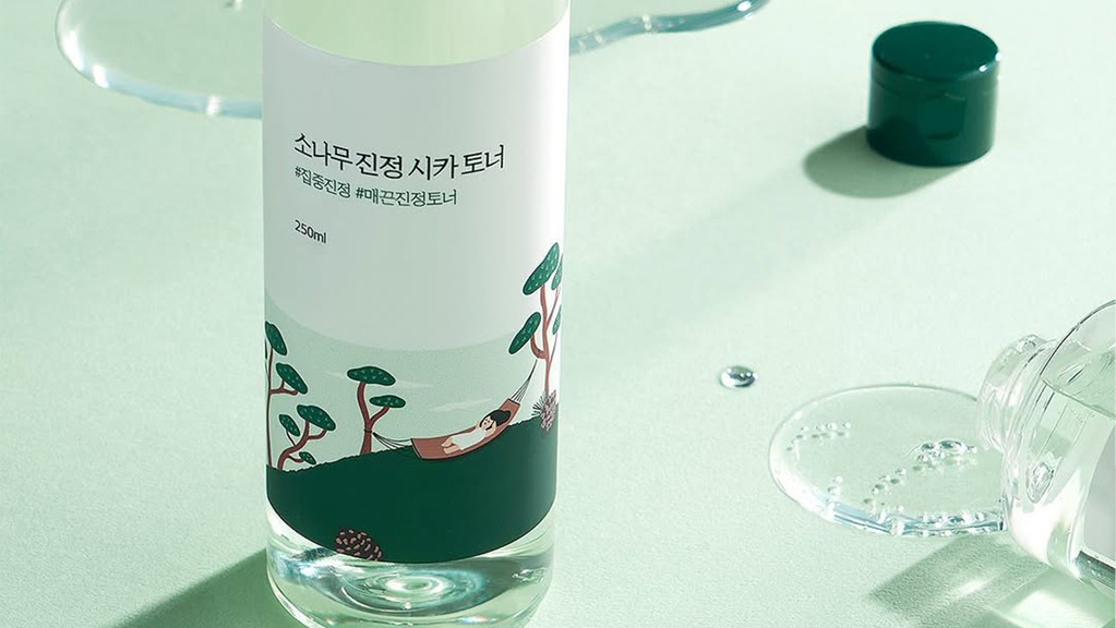 Тонер с экстрактами сосны для проблемной кожи лица Round Lab Pine Calming Cica Toner