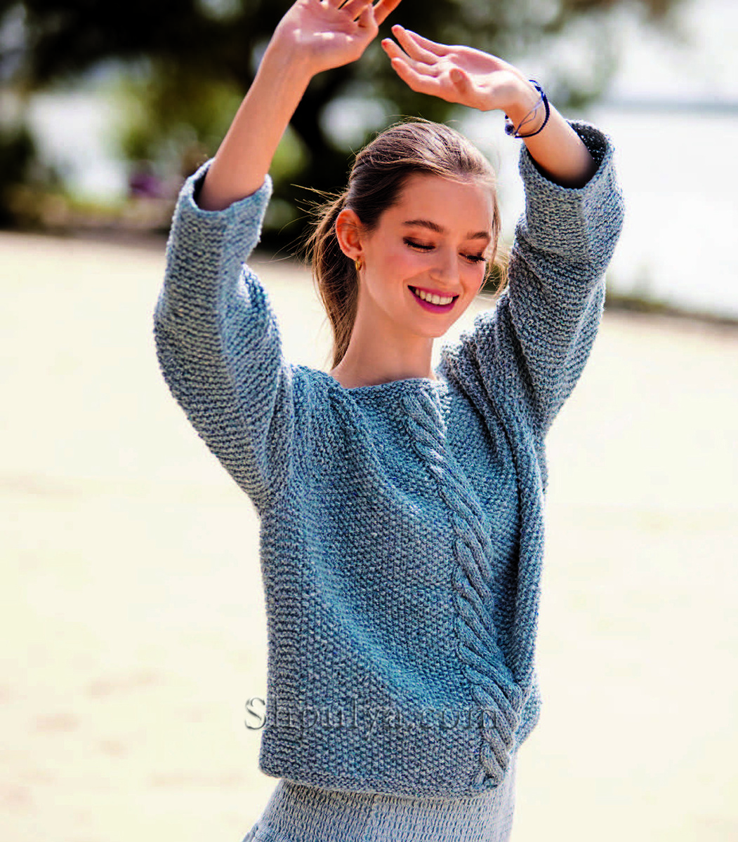 Цельновязаный пуловер реглан с «косой»