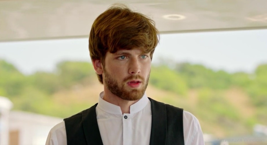 Игорь Чернявый в фильме «Женщины против мужчин. Крымские каникулы»