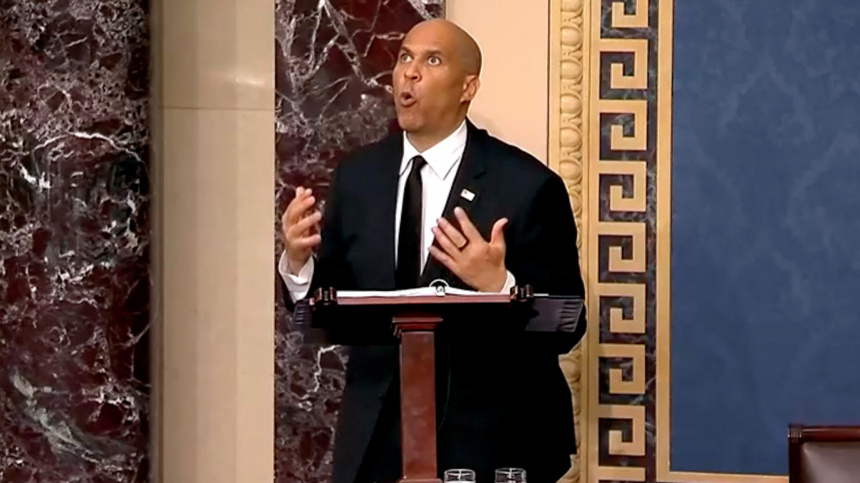    Фото: Reuters/SENATE TV; 5-tv.ru