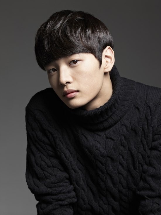 Актёр Ким Мин Дже, 28 лет (Охотничьи псы)