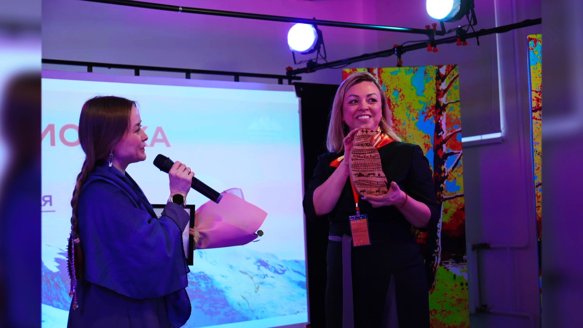    Частичка Югры теперь хранится в арктической библиотеке Москвы