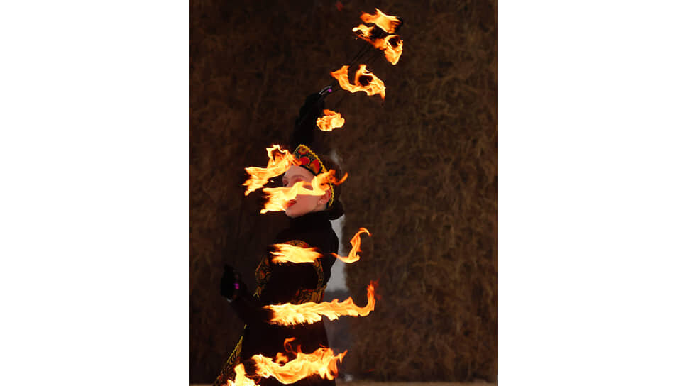 Празднование Масленицы в Парке Сказов.📷Фото: Марина Молдавская / Коммерсантъ