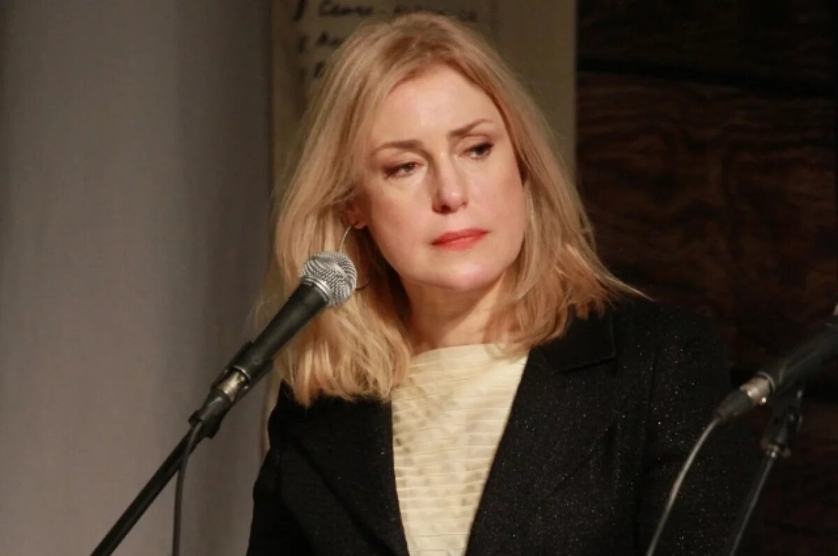    Актриса Шукшина назвала безнравственными выплаты беременным школьницам