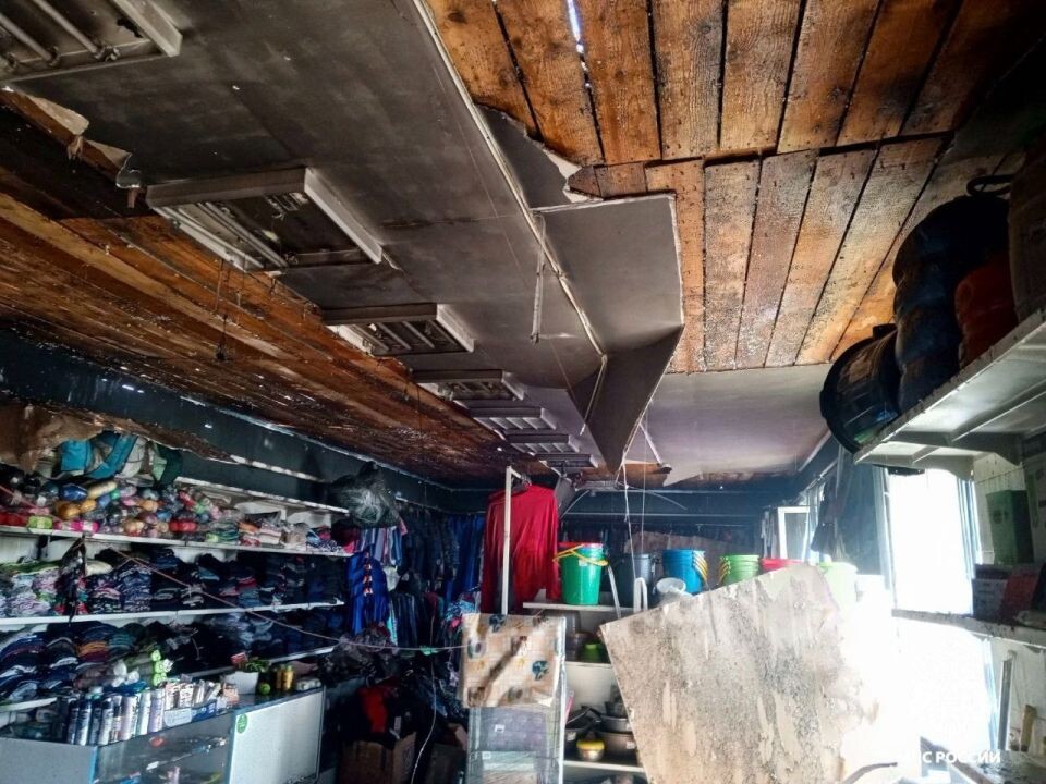    Пожар в магазине промтоваров в селе Паспаул. Источник: ГУ МЧС России по Республике Алтай