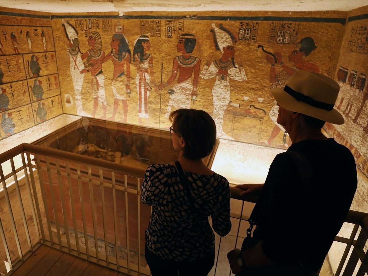    Тайна Нефертити: что скрывает гробница Тутанхамона?