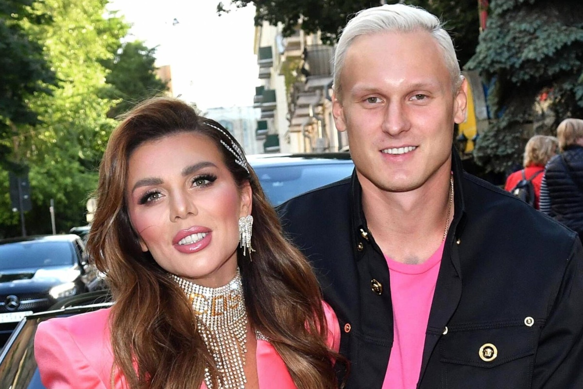     «Прекратите пиариться на смерти»: Анна Седокова впервые ответила на обвинения родных и близких Яниса Тиммы