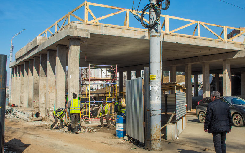    Фотофакт: как выглядит ремонтируемый пешеходный мост на Центральной площади Ижевска