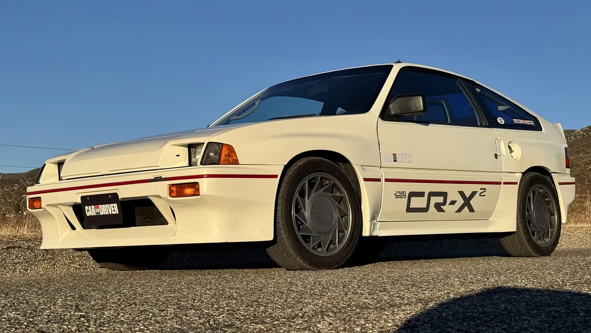 ©Bring a Trailer ©Honda