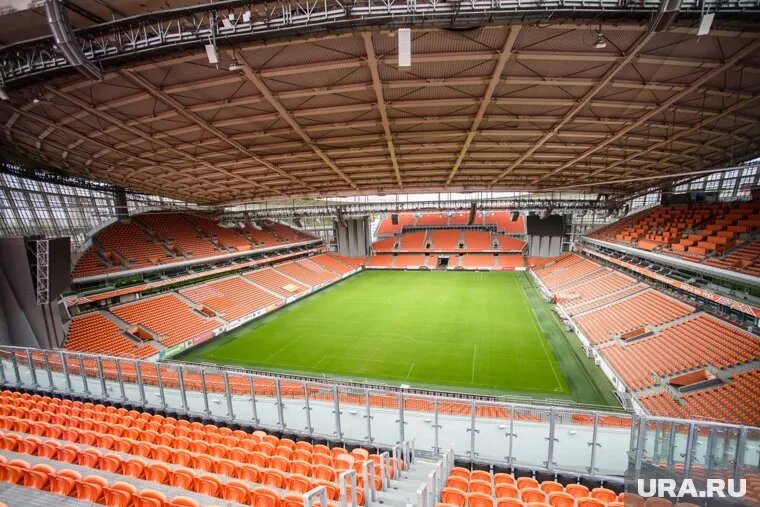 Услугу регистрации брака стадион предоставляет впервые, и уже есть желающие. Фото: Илья Московец © URA.RU