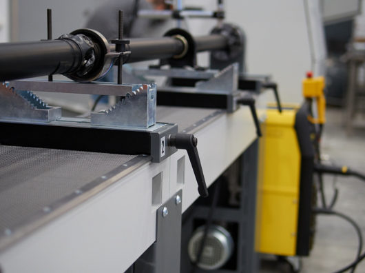    Станок, сделанный малым инновационным предприятием ДГТУ ООО «Энсет» //Фото: пресс-служба ДГТУ