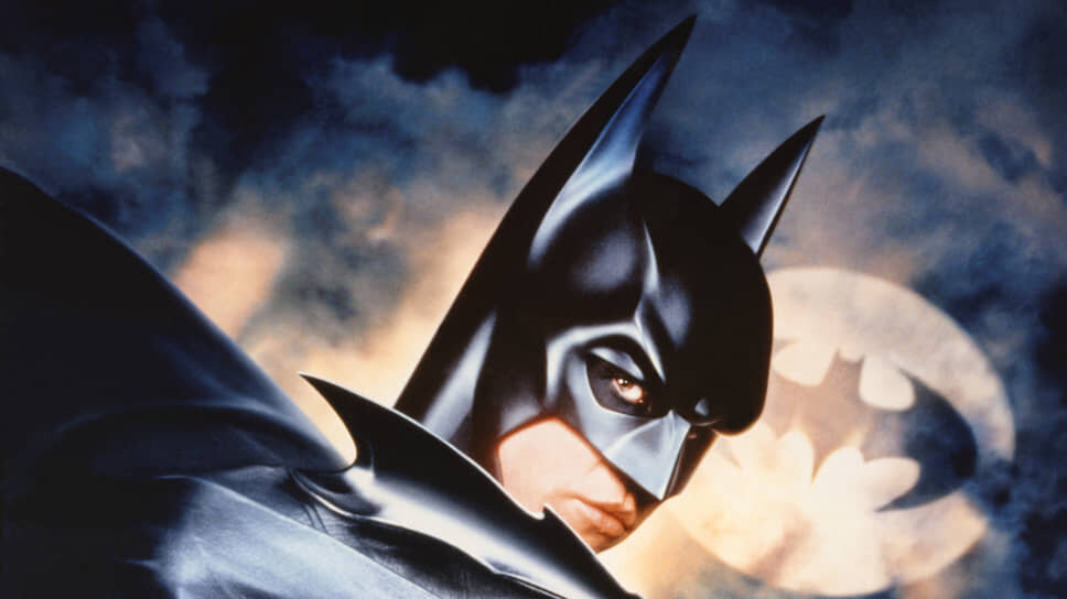 В образе супергероя Бэтмена в фильме «Бэтмен навсегда» режиссера Джоэла Шумахера и продюсера Тима Бертона, 1995 год.📷Фото: Warner Bros. Pictures / Sunset Boulevard / Corbis / Getty Images