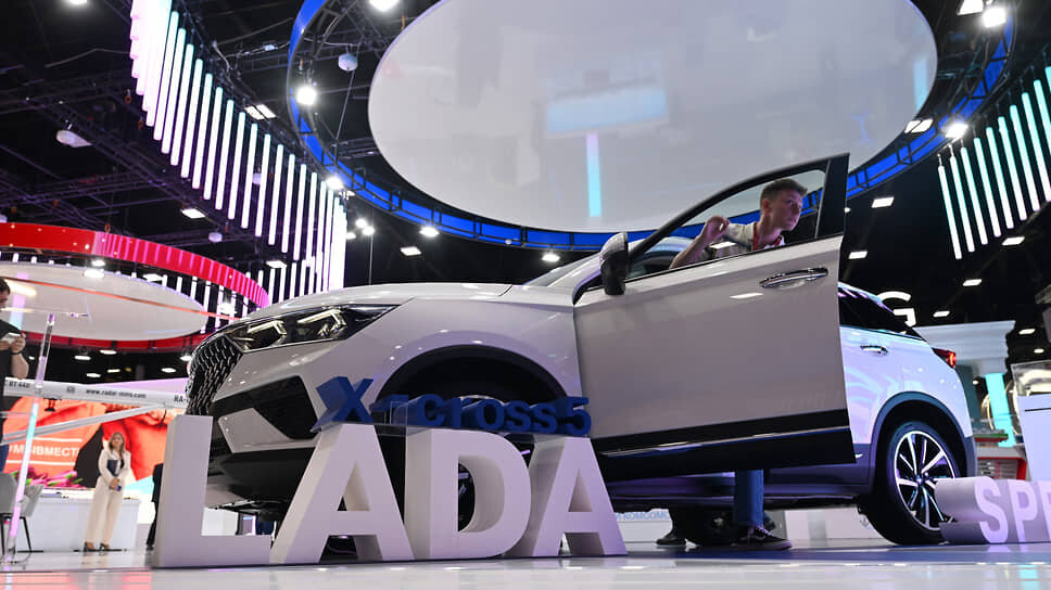 Фото: Александр Казаков / Коммерсантъ