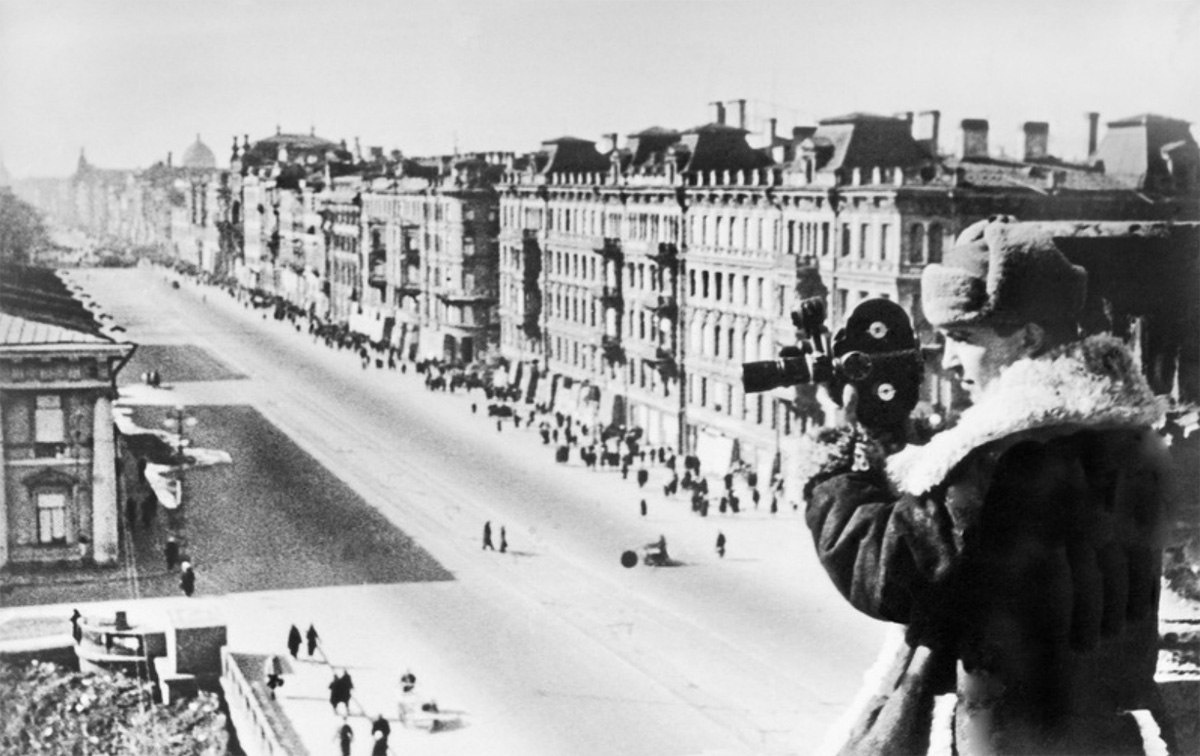 Фронтовой кинооператор Борис Шер