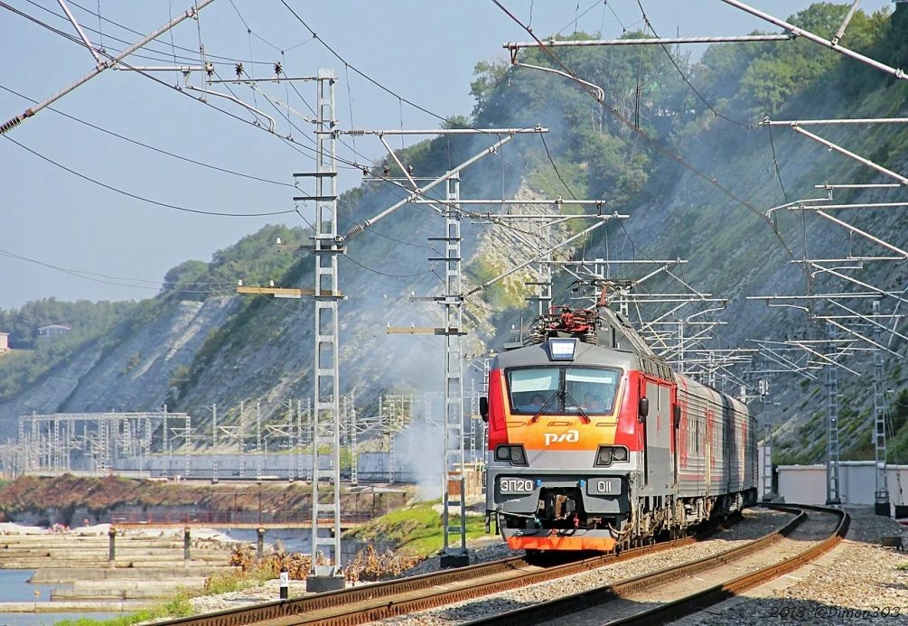    Объемы инвестиций бюджета в СКЖД ежегодно растут. И государственные миллиарды стали непреодолимым искушением для целого ряда сотрудников и их "помощников".