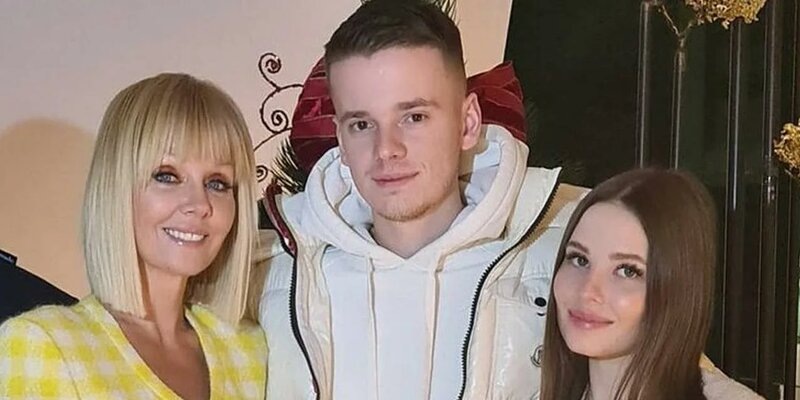 Валерия,сын Арсений и его жена Лиана