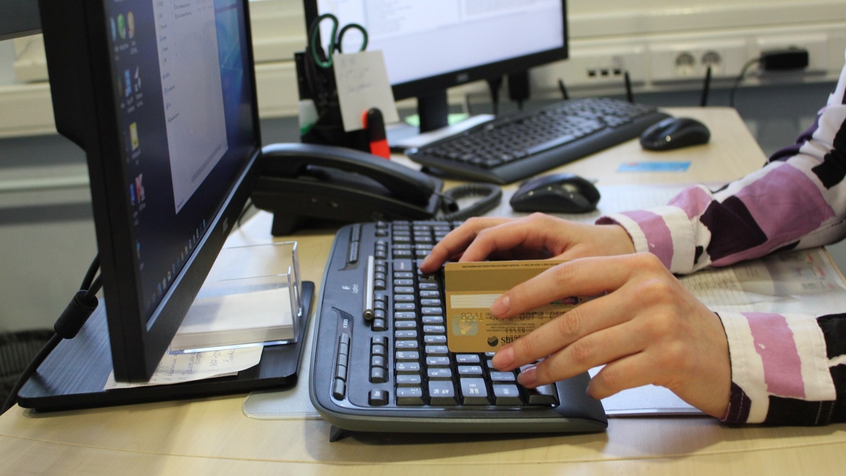    Кибермошенники выманивают у югорчан пароли под предлогом самозапрета на кредиты