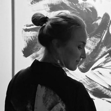    Евгения Тут