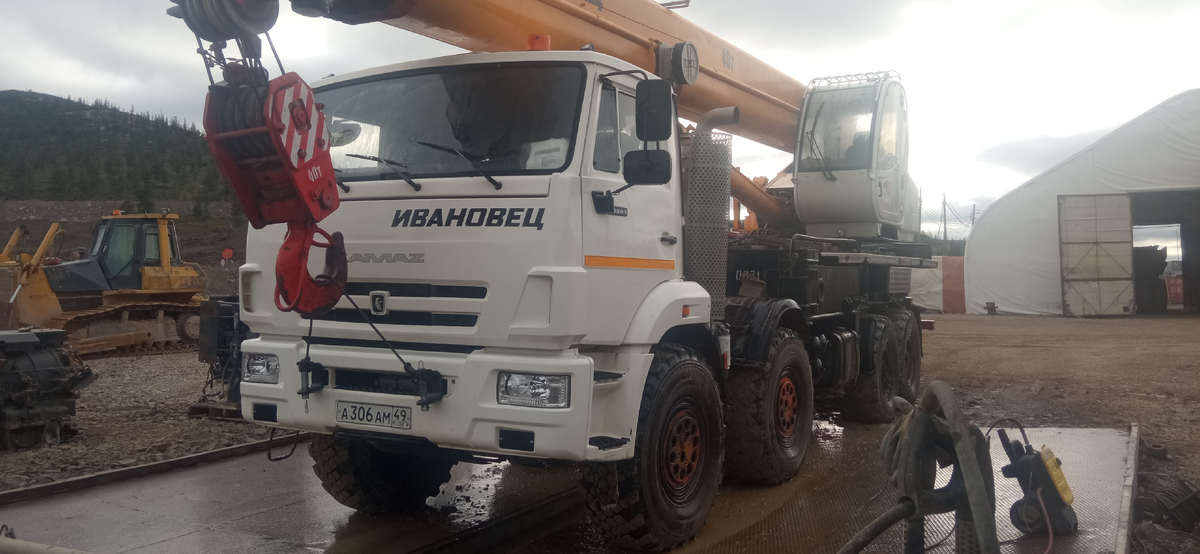 Красавец снаружи, монстр внутри. «Снаружи блеск, а внутри — одна ржавчина и тьма»