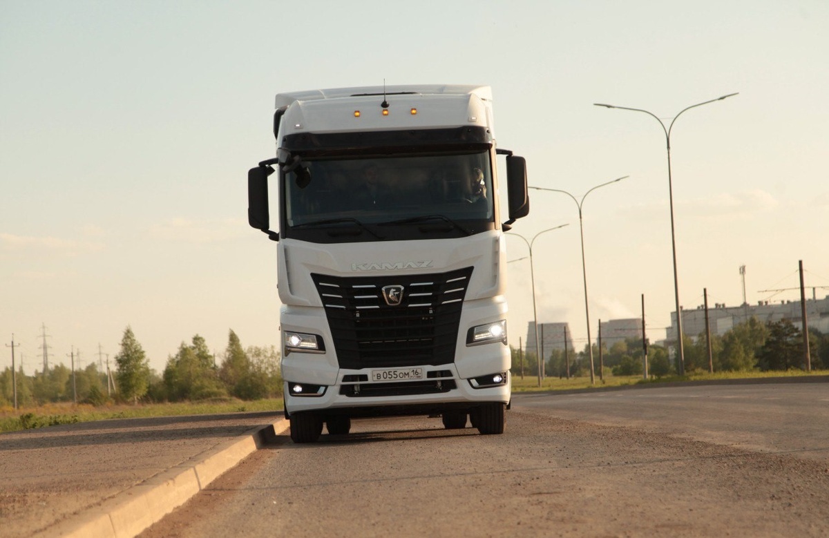   КамАЗ-54901