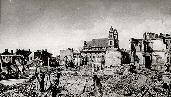 Вид на площадь свободы. Минск, 1944 год. Автор: А. Дитлов