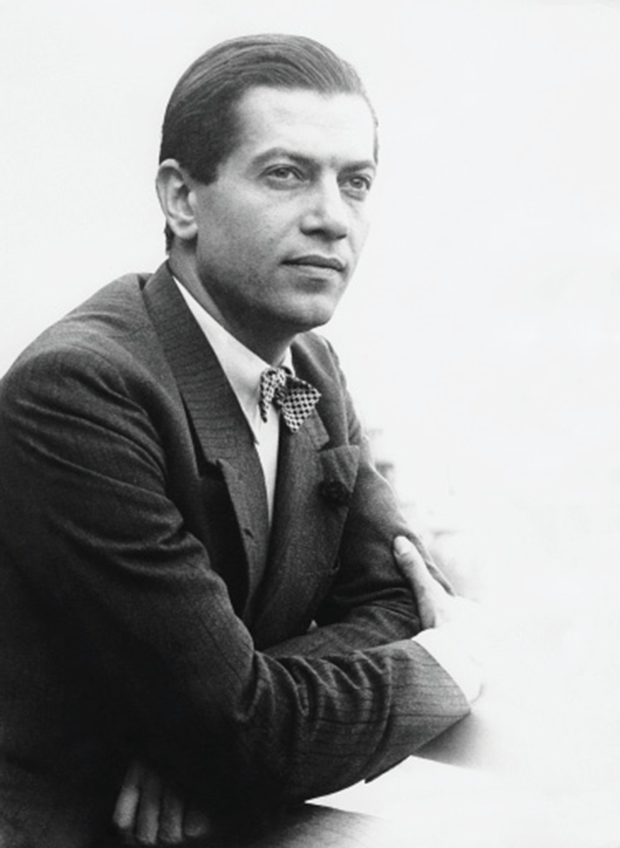 Серж Лифарь (настоящее имя — Сергей Михайлович Лифарь) — артист балета, балетмейстер, теоретик танца