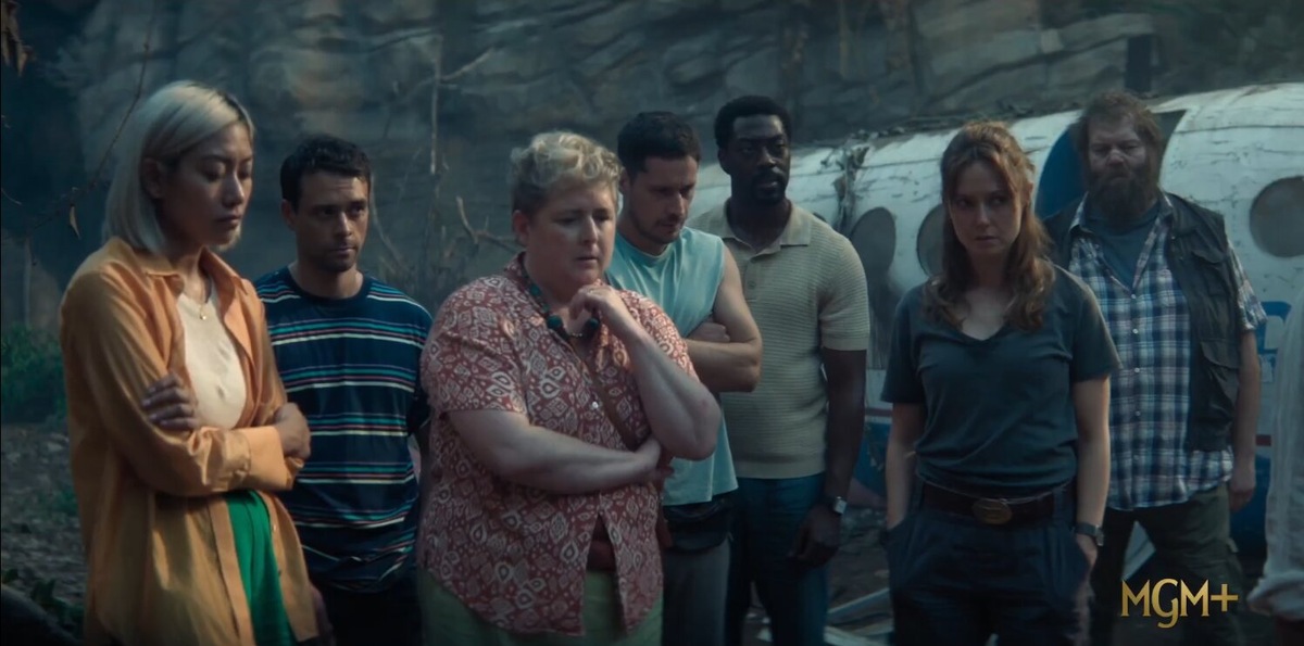 Целый состав при крушении