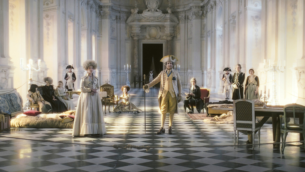 "Падение короны": драма о последних днях Людовика XVI