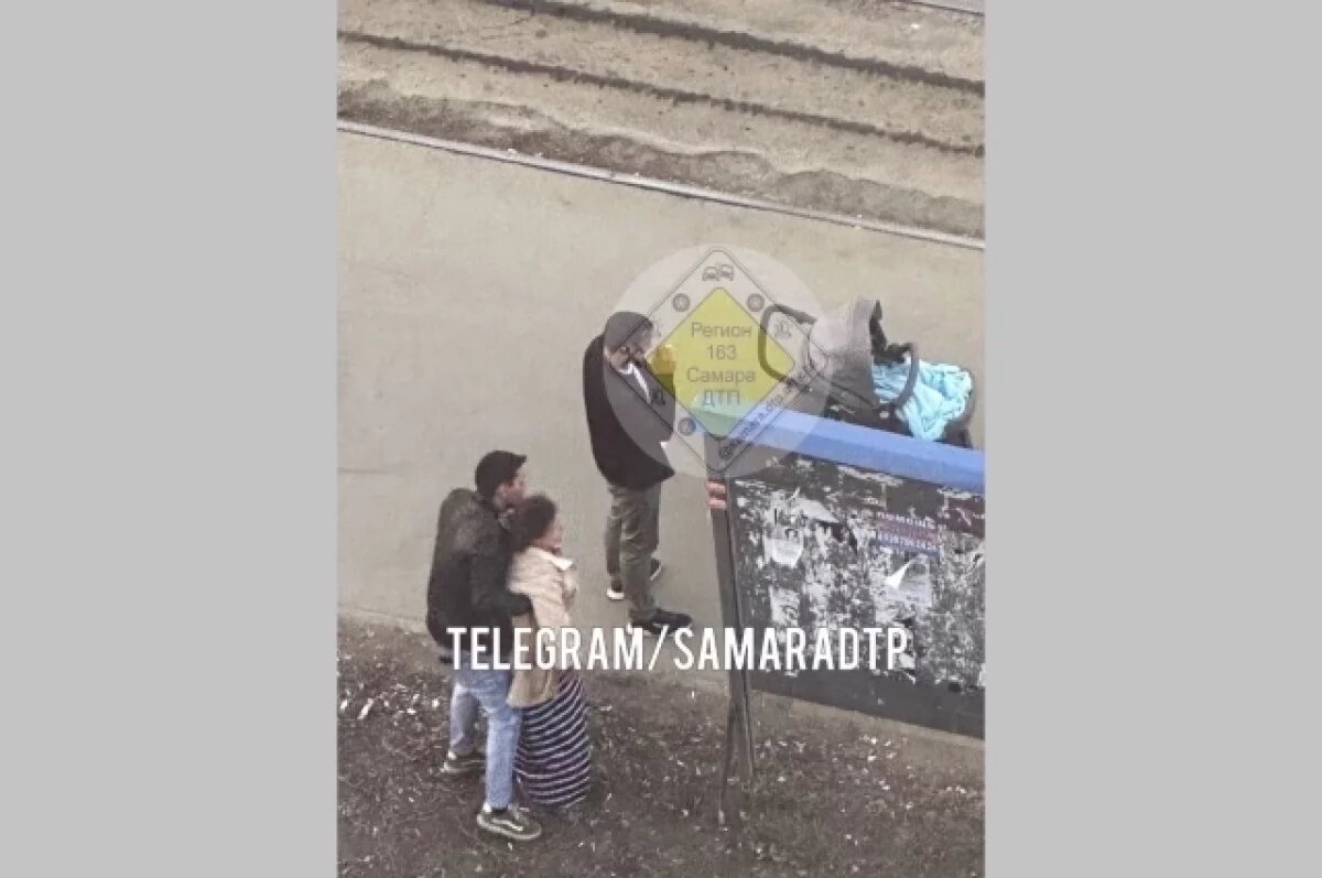    Полиция проверяет информацию об избиении женщины и угрозе ребенку в Самаре