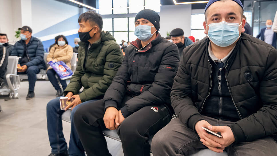 Миграционный центр «Южный» в Санкт-Петербурге.📷Фото: Евгений Павленко / Коммерсантъ