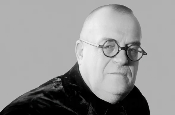 Маковельский Александр Осипович (1884-1969) – русский и советский философ и историк, член-корреспондент АН СССР (1946), академик АН Азербайджана (1949). Основные труды по истории античной философии, философии народов Ближнего Востока.