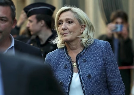    Марин Ле Пен не намерена сдаваться. Лидеры правых и консервативных партий ЕС выражают ей поддержку