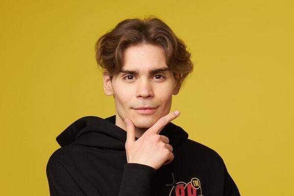 Александр "Nix" Левин