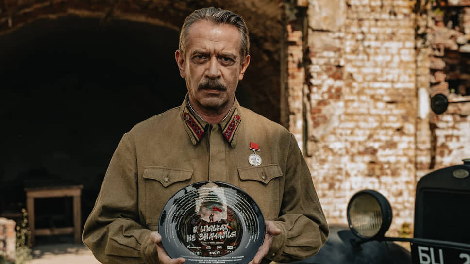 Кадр со съемок фильма «В списках не значился» с Владимиром Машковым.📷Фото: Газпром-Медиа