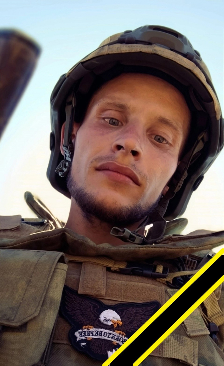    Карелия простится сразу с тремя участниками СВО, погибшими под КурскомДмитрий Зацепин / VK / Коллаж "Фактор Новости"