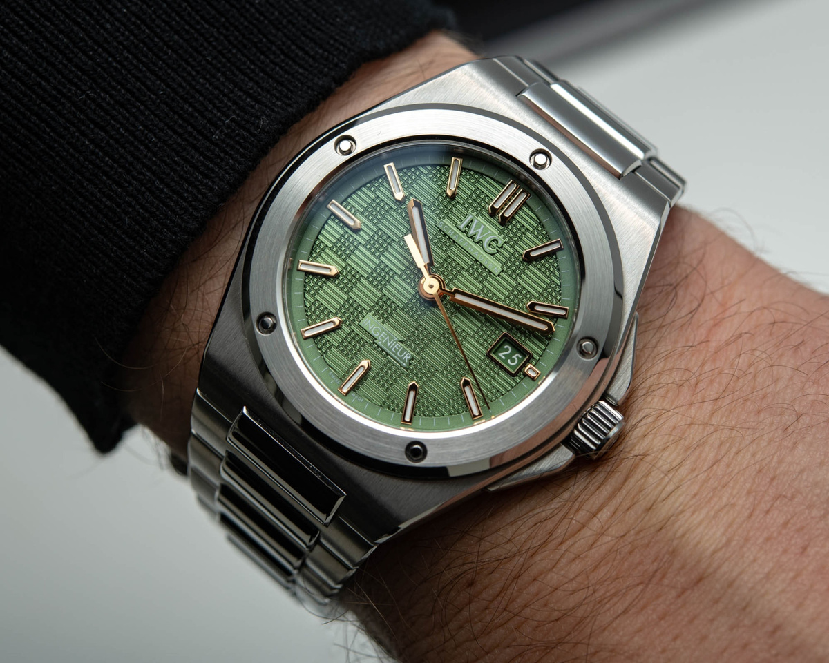 Фото: www.ablogtowatch.com