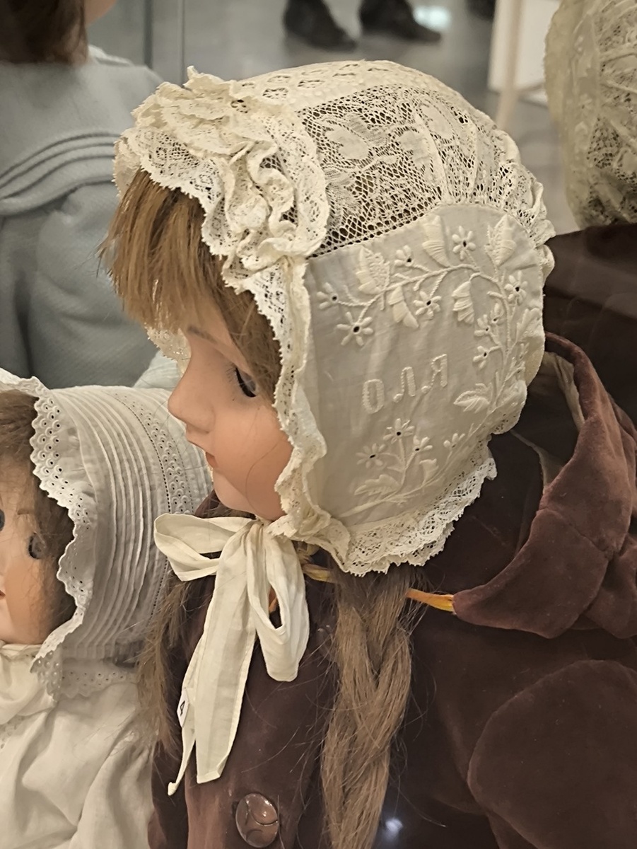 Музей Уникальных Кукол. Кукла из Бессарабии, Российская империя, 1890-1900 гг