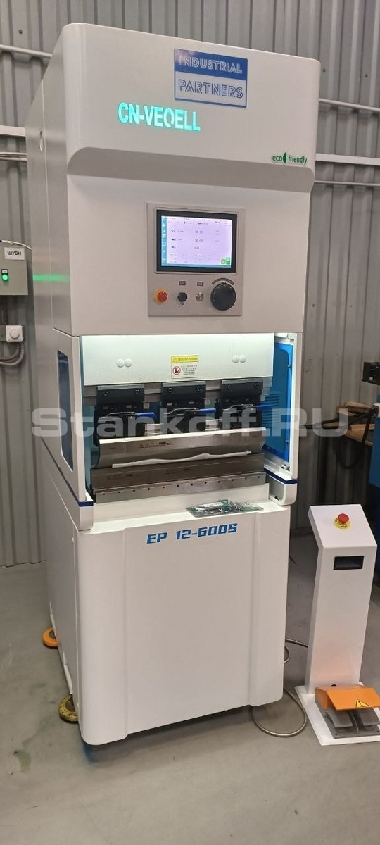 Электромеханический мини гибочный станок FMK 12/600 2 axis

