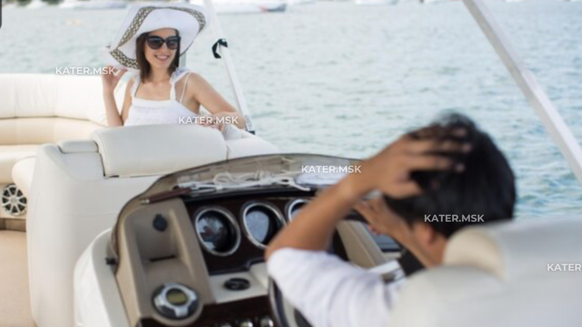 Аренда яхт в Москве от судовладельца / Катер МСК