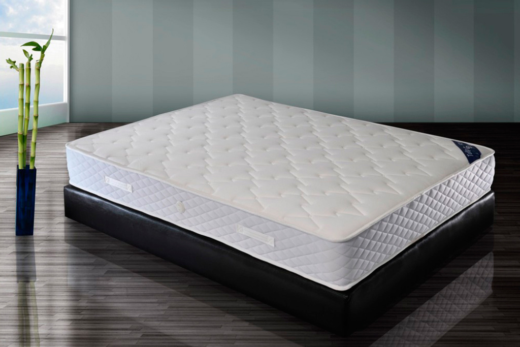 Ортопедический матрас с независимым пружинным блоком