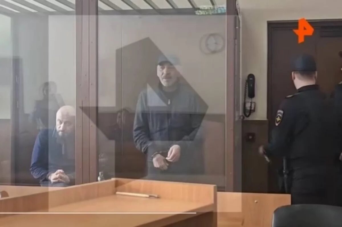    Экс-премьер Дагестана получил 13 лет колонии за взятки