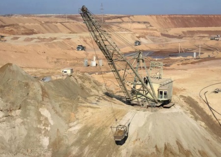    Le Point: в новом договоре США и Украины говорится о добыче природных ресурсов в Крыму, Донбассе и Чёрном море